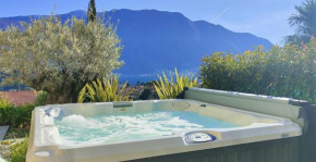 Magic Garden with Jacuzzi-Pool and Luxury Lake Como view Lenno